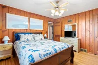 4 bed house on the shore of Lake Michigan