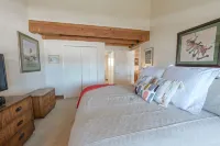 New! Ski-in/Out Condo with Hot Tub and Great Views! The Ski Haus