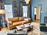 ✧ Bright East Side 4BR ✧ Walk Downtown & Track ✧