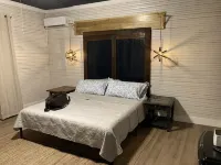 Bourbon Trail & Relaxing Rural Spot. Restored Farmhouse on 22 Private Acres. Hotels in Anderson County