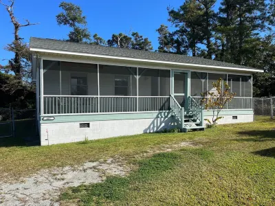 Quiet Home With Sound Views!