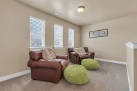 Beautiful 4bed, 3 bath-Vineyard home by UVU,  BYU and Provo Canyon