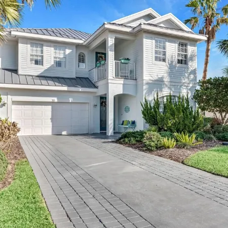 Cinnamon Beach House 6BR-6Ba PrivatePool Hot Tub Steps to the Beach Sleeps 18