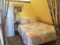 Waterman Hill Guest House Các khách sạn ở Canton