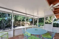 Old Florida Key West Cottage w/ river access