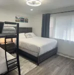 Cute & Cozy 4BR home close to Seaword & Sixflag Hotels near St Rose of Lima Catholic Church