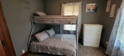 Nice home in downtown 1 block from theater