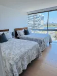 Condo with Stunning Views of Pacific Ocean, Coronado Beaches & San Diego Bay! - balkon