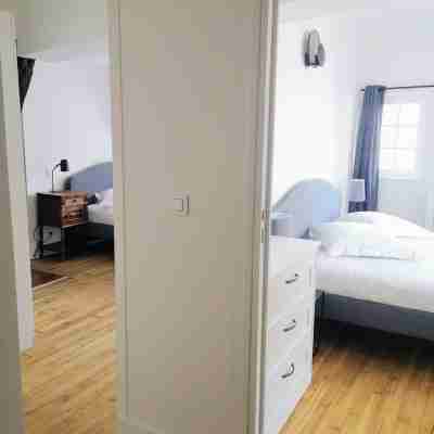 Superb apartment - heart of old town -  Cathedral view Rooms