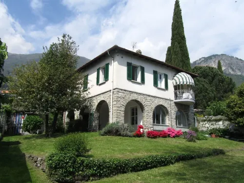 Situated in a beautiful & relaxing place on Lake Como,. Perfect family of 4.