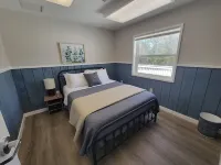 Waterfront Retreat Hotels in DeSoto County