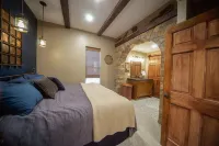 Cozy 3-Bedroom Grand Chalet in Delta, Colorado