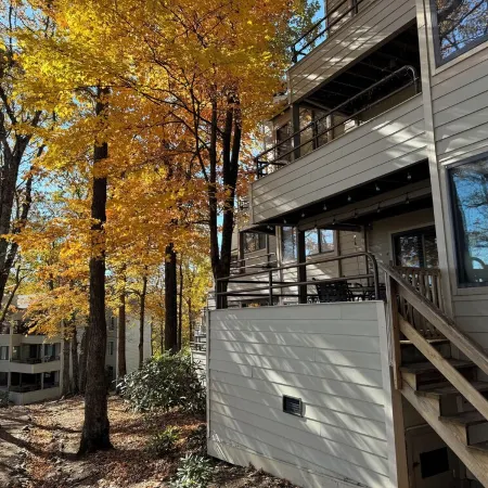 Premiere Two bedroom getaway Slope Side Wintergreen Resort Condo