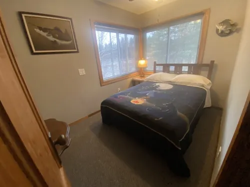 Blueberry Point - cozy cabin on Cable Lake only 3 mi from Spooner
