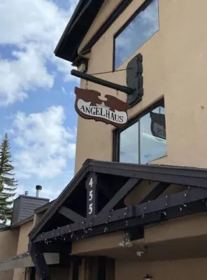 Mountain Escape! Renovated Condo