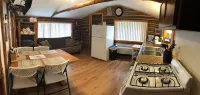 Lake Cabin Resort-Cabin 3