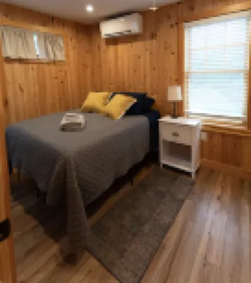 Charming Cottage - Lake Winniepesaukee, Ski, Ice Fish, Boating, Dogs Welcome!