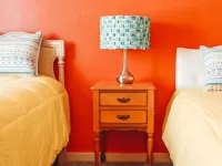 Bright Beautiful beach theme home walking distance to Lake Michigan & downtown! Hotels in Manistee