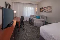 Courtyard Dulles Town Center Hotels in Ashburn