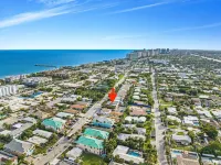 3 Queen Beds, 5 min Walk to the Beach - 70 inch Smart TV