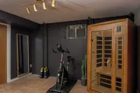 Modern, Luxury, Centrally-Located Home with Hot Tub, Sauna, Gym. Pet-Friendly. - Gym