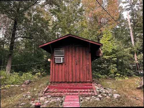 Secluded pet friendly cabin on 40 acres with frontage on the Kettle River
