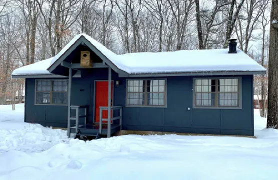 Modern Cabin nestled between Catskills and Poconos