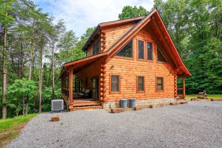 Honey Goat Hill, Sleeps 10, Centrally Located with Wooded Views
