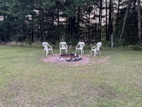 Grandpa’s Lagoon!  Spacious Cabin on Eagle River Chain, minutes from downtown! Hotels in Lincoln