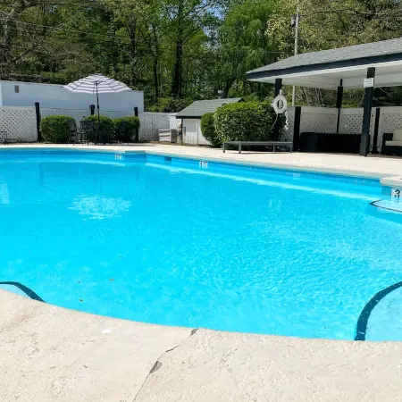 Lakefront Condo  Historic Flat Rock at Mill House Lodge Sleeps 2 Newly Renovated