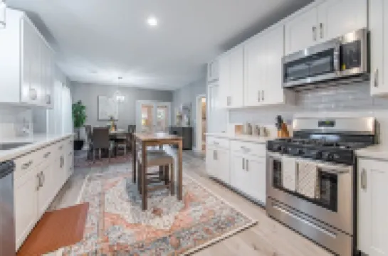 Glamorous Renovated Home in Historic Bryan