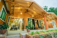 Luzzeri Legasi Zeeman Hulu Langat Guesthouse Hotels in Hulu Langat