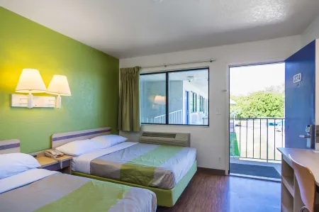 Motel 6-Bellmead, TX - Waco