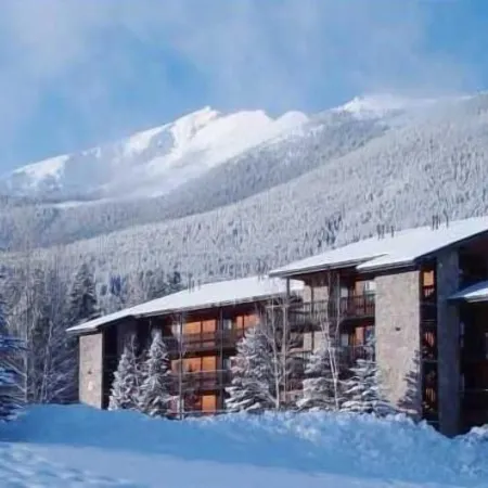 Picture Perfect Condo in the Heart of Ski Country
