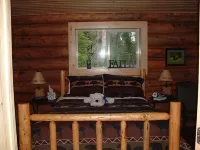 Beautiful Log Cabin Retreat.  Access Kenai River/Bings Landing State Park