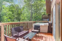 Only Minutes to Attractions with Indoor Sauna, Hot Tub, Games, and Fireplace!