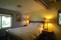 Waterfront Vashon Home with Amazing View