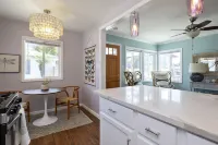 Charming Ventura Beach Bungalow on Prime Beach Lane in Pierpont by the Sea