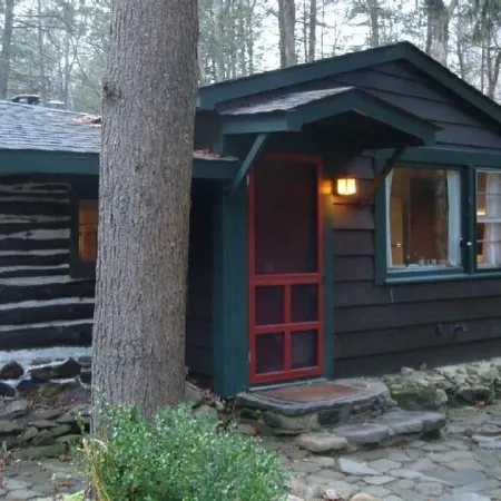 Get Cozy at Big Al's Poconos Creek House - Wireless Dsl, Trout and Skiing!!