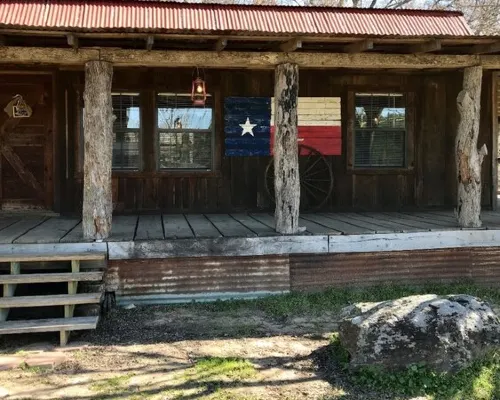 Texas Bunkhouse at Bluegill Lake Cabins Hotels in Van Zandt County