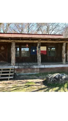Texas Bunkhouse at Bluegill Lake Cabins