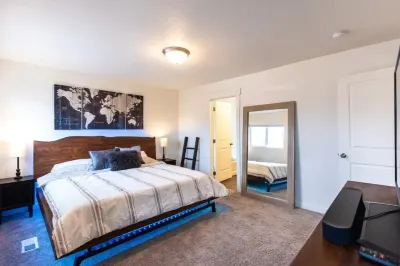 Scenic Views with Game Room