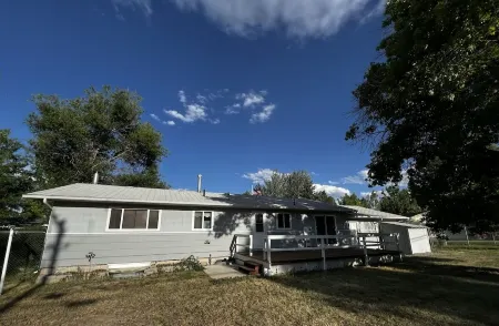 Great Location for your Riverton Stay