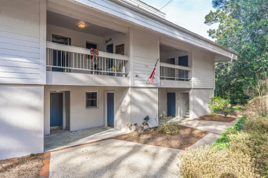 The Downtown Pines Hideaway - Walkable to Downtown Southern Pines!