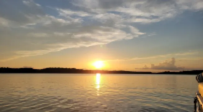 Family Vaca walk path to Barren River Lake. Kayak/Canoes/dock