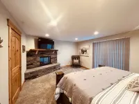 Golf | Views | Close to YNP - Two Top Vista