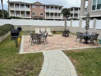 Charming 3-bedroom condo with Ocean View on Tybee Island! Pets allowed! - 4-Star