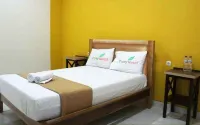 Flory Hotel Hotels in Panggungharjo
