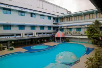 Hotel Mariat Sorong - Pools