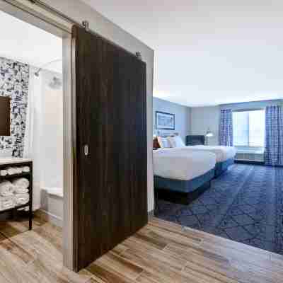 Hilton Garden Inn Cedar Rapids Rooms